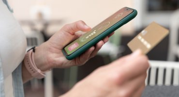 Эксперты: почему нельзя радоваться переводам от неизвестных отправителей