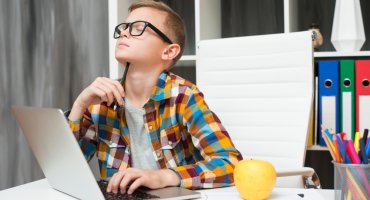 В ГД предложили пересмотреть подход к обучению информатике в школах