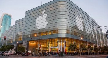 Apple предложила мировую разработчикам игр