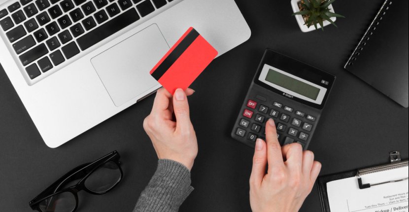 В МВД рассказали об опасности отправки закрашенные фото банковских карт