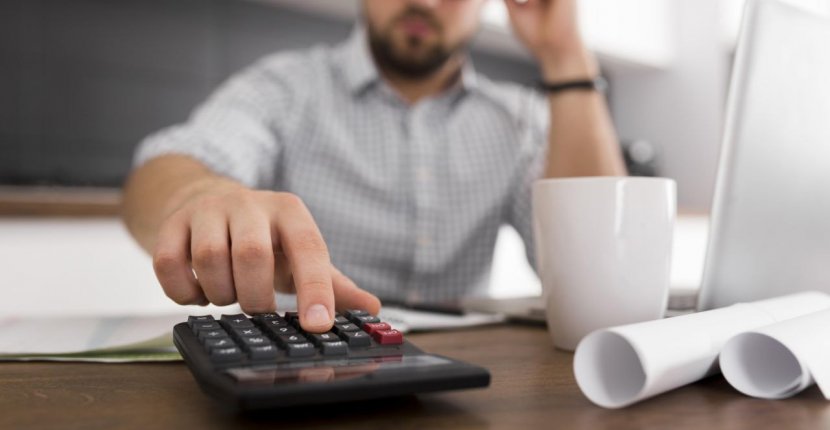 Переводы физлицам на сумму более 2,4 млн рублей в год попадут под контроль